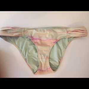 Victoria secret the knockout bikini bottom size XS